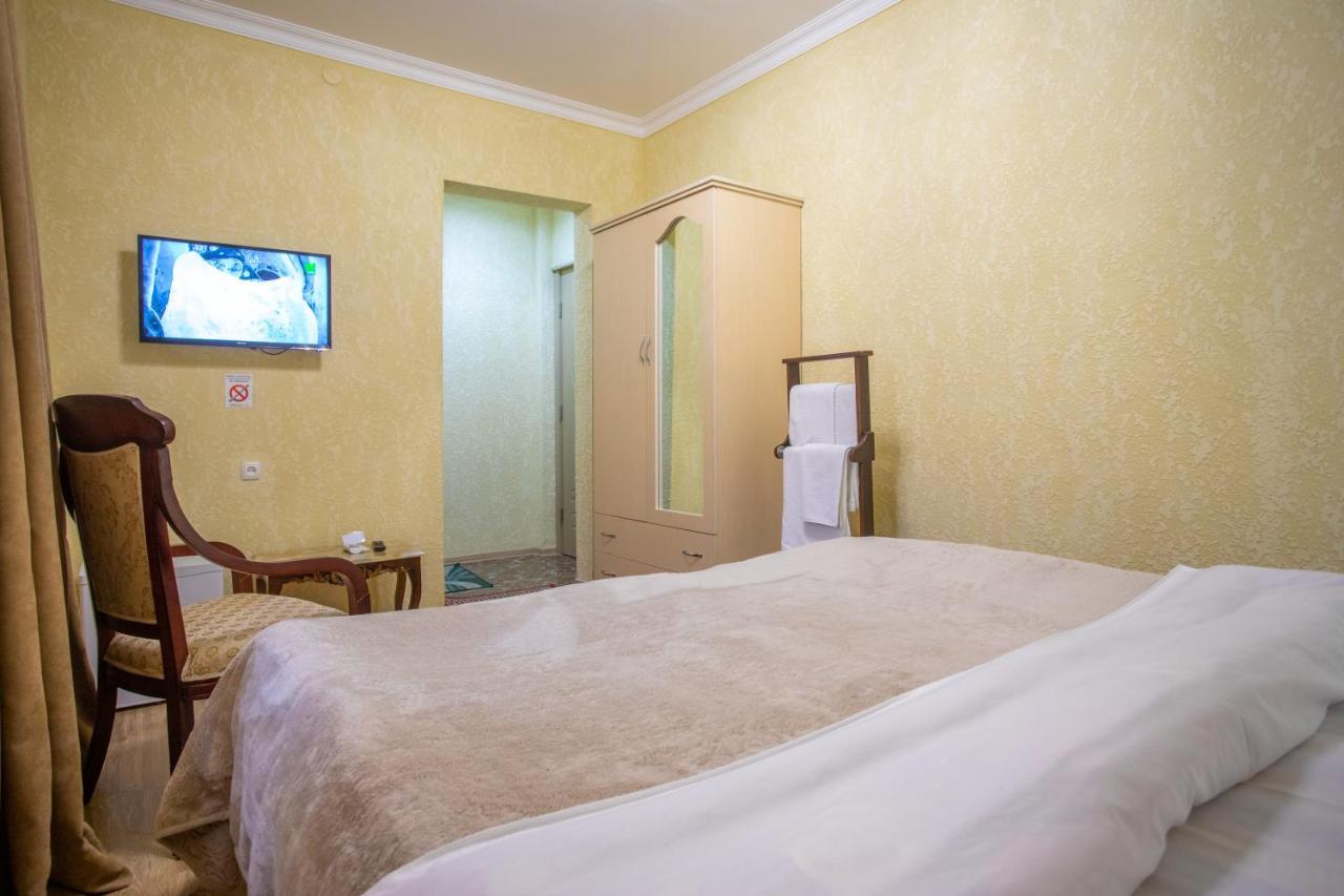 Hotel Vladi Kutaisi Zewnętrze zdjęcie